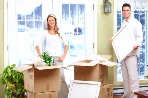 Convenient Access to Maidavale Storage Units